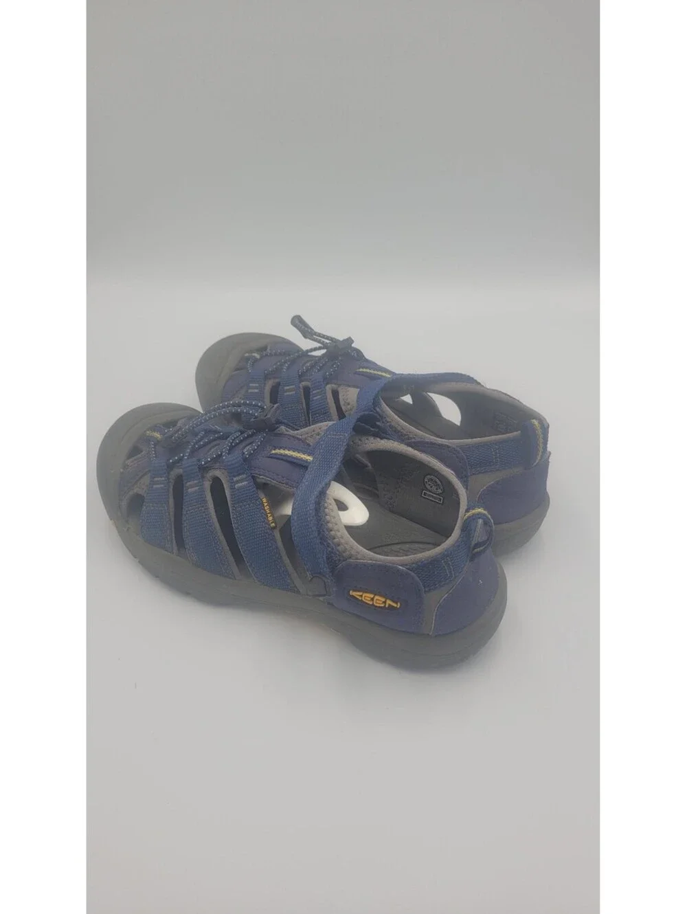 Keen Men's Size 7 Blue Outdoor Sport Sandals with Protective Toe Cap